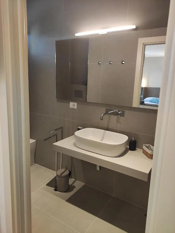 Live Home Rooms Villasimius 0*,  Italia