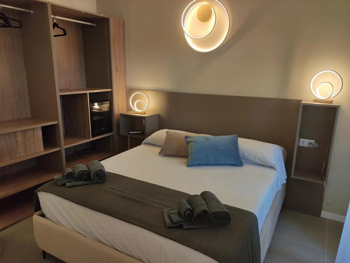 Live Home Rooms Villasimius 0*,  Italia